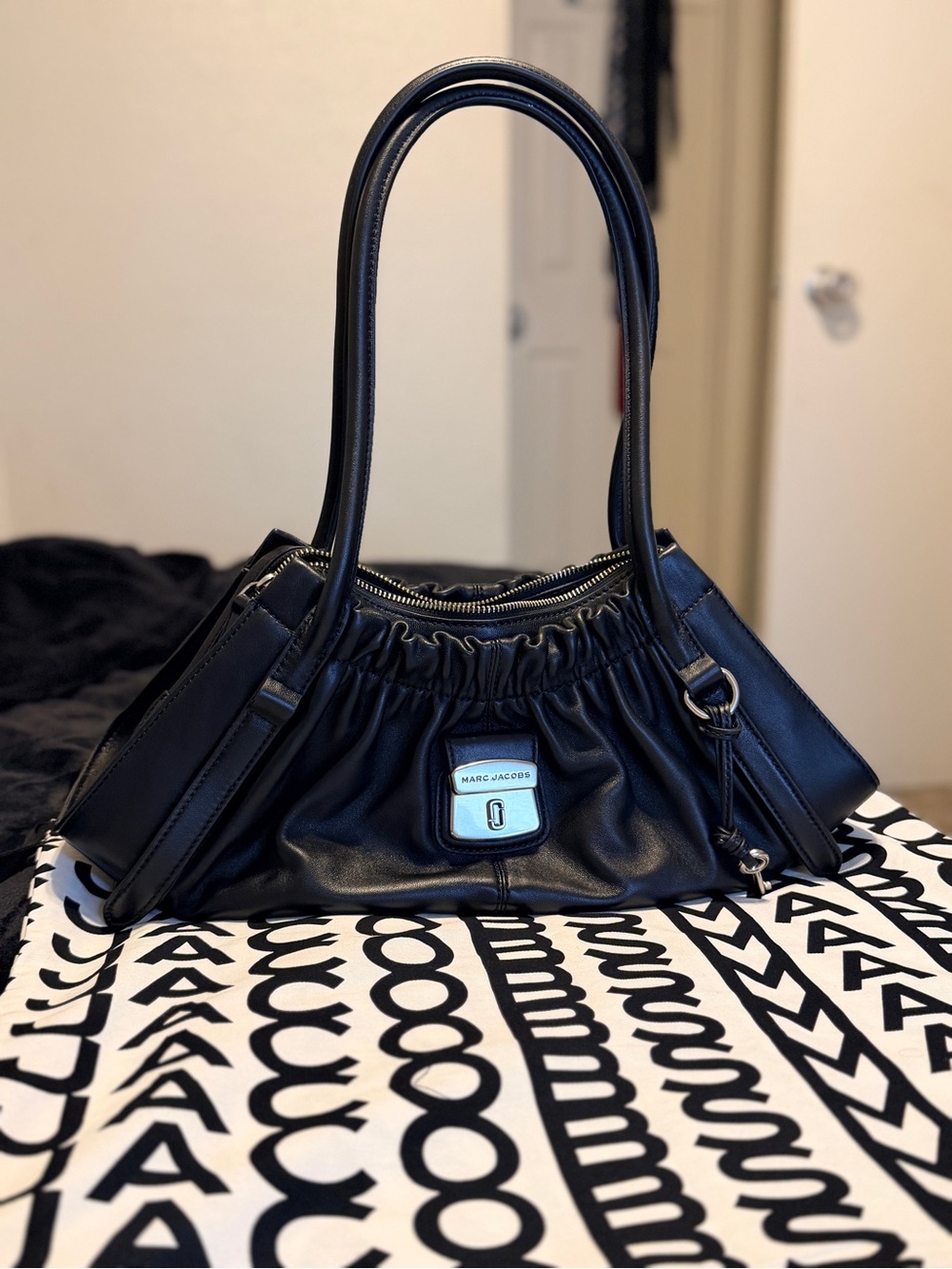 Marc Jacobs Christina Satchel - Picture 2 of 5